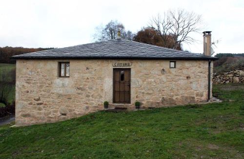 Paradela House | Discover Casiña de Campo: Pet-Friendly with Breakfast & Kitchen
