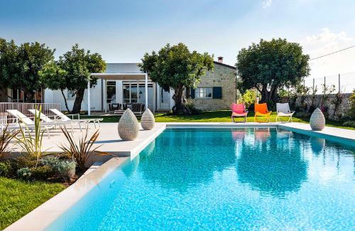 Campanella-Gianforma Villa | Discover Casi o Cantu: Family-Friendly Retreat with Pool