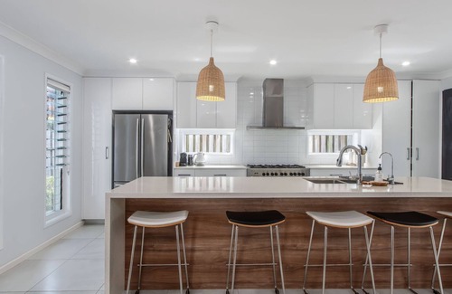 Casuarina House | Beachside Retreat: Casienda with Ocean Views & Private Pool