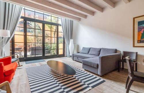 Cannaregio Apartment | Family-Friendly Haven at Casin dei Spiriti - Rated 9/10