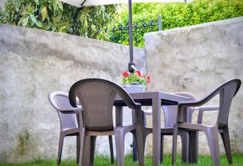 Vignone House | Family-Friendly Retreat at Casina dello Zio - Rated 9/10
