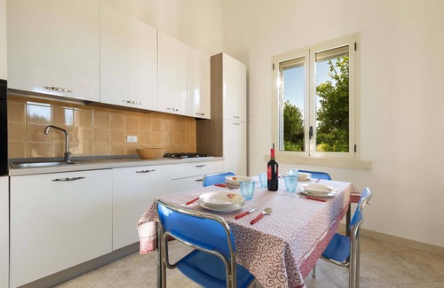 Monteroni di Lecce Apartment | 1755 Casina Farnarari - Family-Friendly Apartment with Kitchen