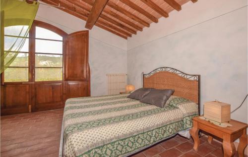 Toiano House | Casina: Pet-Friendly Hotel with Pool & Family Amenities