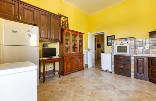 Trepuzzi Villa | Exclusive Villa with Pool Near the Sea - Perfect Getaway
