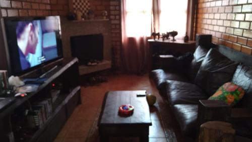 Aguas de Santa Barbara House | Relax at Casinha da Vovó: Family-Friendly with Pool & Hot Tub
