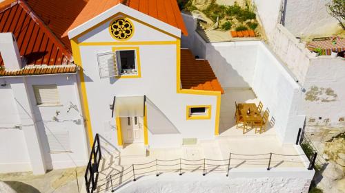 Alenquer House | Pet-Friendly Getaway at Casinha da Encosta - Rated 9.1/10