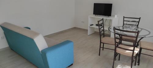 Carvide House | Oceanfront Escape at Casinha do Mar - Rated 9.8/10