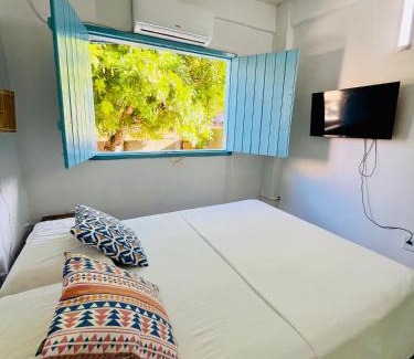 Piranhas House | Historic Casinha Flor: Pet & Child Friendly Getaway
