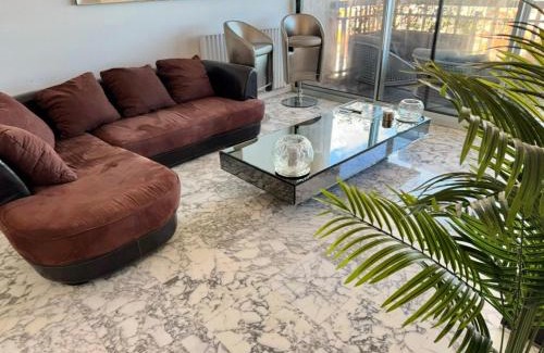 L'Hermitage Apartment | Casino Square Apartment with F1-view