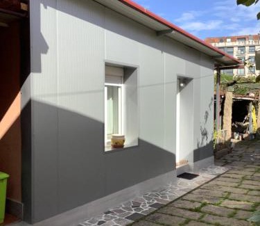 O Porrino House | Cozy Casita in the Heart of Town - Pet and Child Friendly