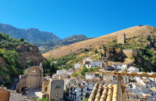 Cazorla House | Explore CASITA CAZORLA: Pet Friendly with Pool & Great Rating