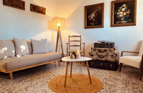 Comares Bed & Breakfast | Discover Casita Comares: Cozy B&B with Pool & Ocean Views