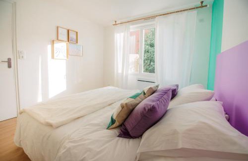 Alpes-Romans Apartment | Cozy Casita: Family-Friendly Retreat with Free Parking