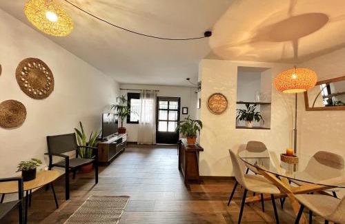L'Albufereta House | Beachside Casita with Ocean View and Top Guest Ratings