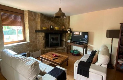 Sada House | Charming Casita: Pet and Child Friendly Retreat Awaits