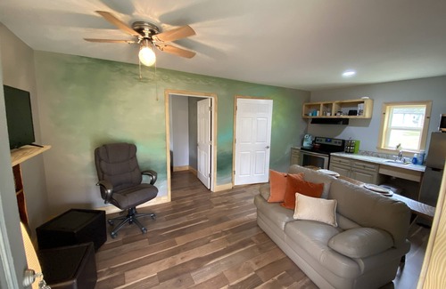 Hemphill House | Discover Casita Crappie: Ocean & Lake Views Await You