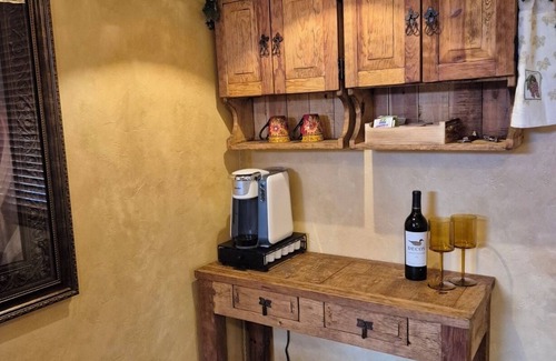Tubac Apartment | Casita de Anza – Charming 1 Bed/Bath Getaway in Historic Tubac Artist Community!