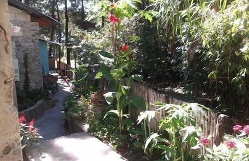 Jaibalito Cottage | Idyllic Casita De La Sirena Cottage with Lake Views