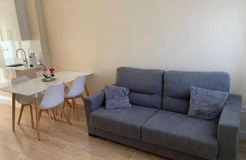 Genil House | Family-Friendly Casita in Granada with Convenient Parking