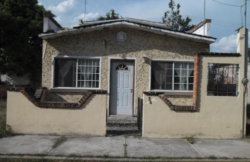 Ticuman House | Discover Casita en Ticuman: Family-Friendly Retreat