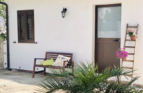 Gallina Apartment | Oceanfront Escape at Casita Iris - Stunning Ocean Views