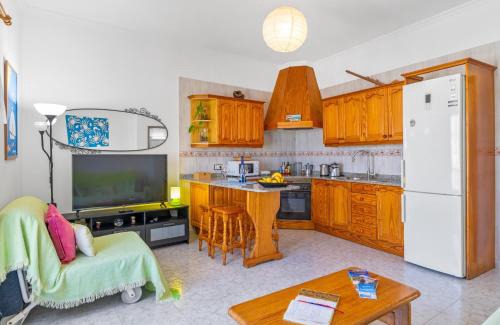 El Golfo Apartment | Highly Rated Casita Isabella: Perfect for Families