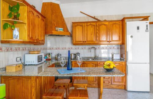 El Golfo Apartment | Highly Rated Casita Isabella: Perfect for Families