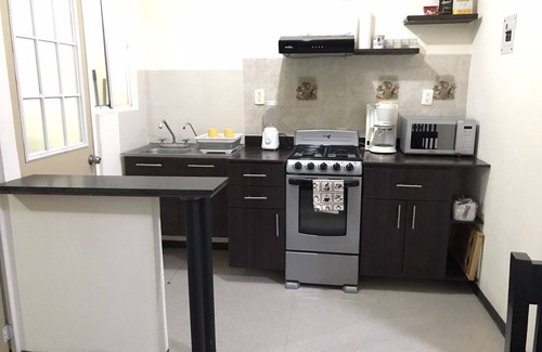 Queretaro House | Pet-Friendly Retreat: Casita La Orquídea del Marqués