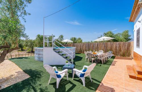 La Carlota Apartment | Explore Casita Los Garranchos: Oceanfront Family Retreat