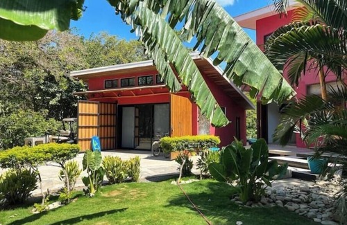Playa Colorado House | Convenient Casita Nomad: Steps from the Beach Awaits