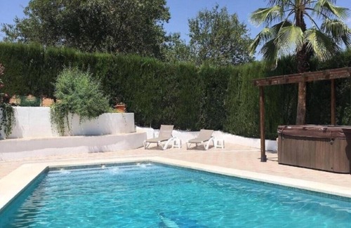 Illora House | Relaxing Getaway at Casita of Casa Olivar with Ocean Views
