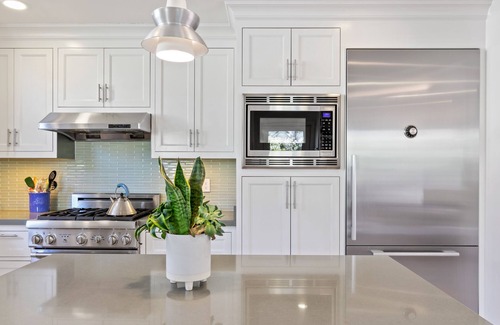 University South House | Guest Rated 10/10: Casita Palo Alto with Private Yard & WiFi
