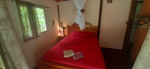Eastern Panama Cabin | Pet-Friendly Retreat at Casita Rio Indio - Rated 9/10