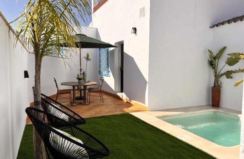 El Palmar House | Romantic Casita Sol with Private Pool for Memorable Getaways