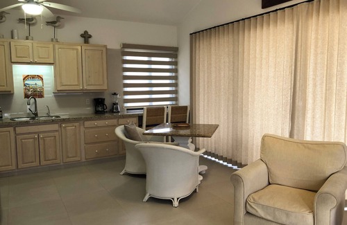 Los Barriles Cottage | Beachfront Casita Tortuga with Ocean Views and Spa Amenities