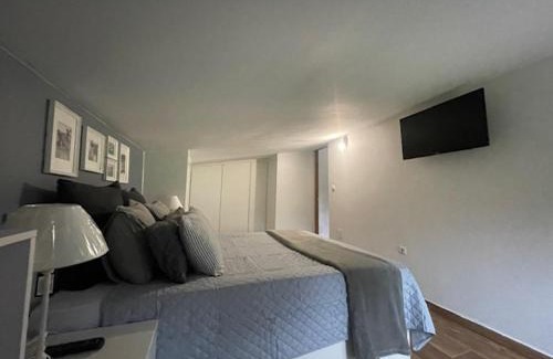 Carrejo House | Cozy Casita Tranquila: Family & Pet-Friendly Retreat