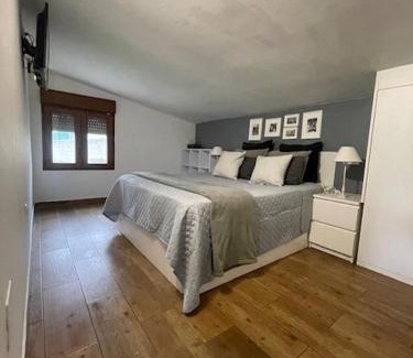 Carrejo House | Cozy Casita Tranquila: Family & Pet-Friendly Retreat
