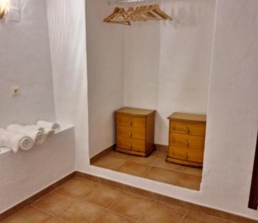 Villanueva del Trabuco Apartment | Family-Friendly Casita Rural in Villanueva del Trabuco