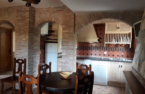 Castril Apartment | Relaxing Getaway at Casita Vista Alegre – Pet Friendly & Spa