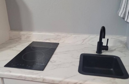 Sun City Apartment | Cozy Casita with Kitchenette, 15 Min from Glendale