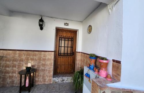 Setenil de las Bodegas Apartment | Discover Casita Zamudio: Family-Friendly Getaway, 9.7/10