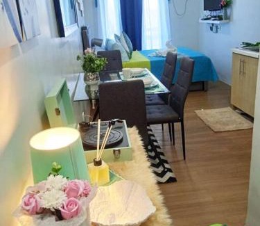 Tagaytay Apartment | Unforgettable Casitas Suites Tagaytay with Pool & Hot Tub
