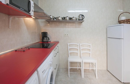 Toledo City Center Apartment | Discover Cason del Corpus: Deluxe Apartment for 10 Guests