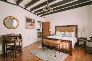 Puebla Historic Center Hotel | Experience Casona de los Sapos Boutique Hotel: 5-Star Bliss
