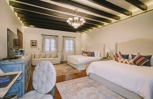 Puebla Historic Center Hotel | Elegant Casona de los Sapos Hotel Boutique: Guest Rated 9.8