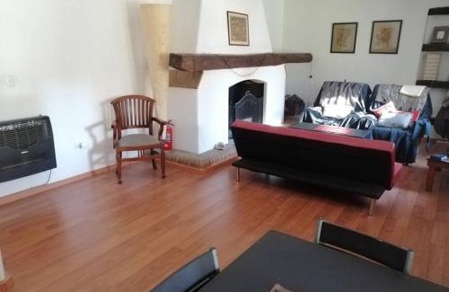 Chacras de Coria House | Discover Casona La Oculta Mendoza: Family-Friendly Retreat