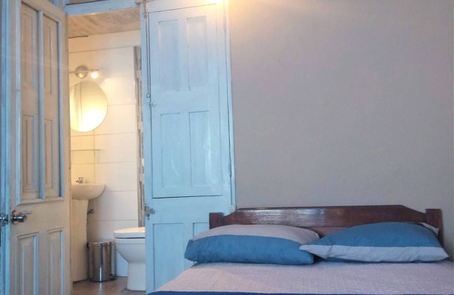 Historical Center Bed & Breakfast | Budget-Friendly Casona Moya with Spa and Family Amenities