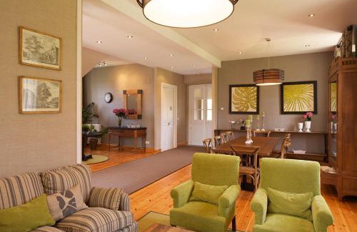 Distrito Rural Este House | Experience Casona Quinta Herminia: Pet & Child Friendly