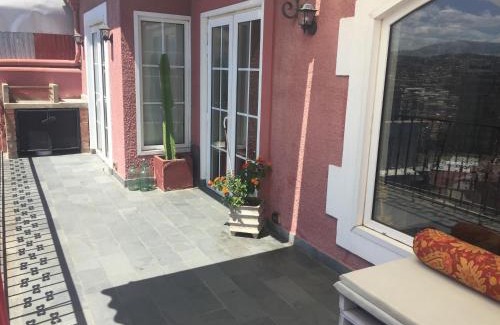 Valparaiso Apartment | Discover Casona Valpo: Family-Friendly Retreat with High Ratings