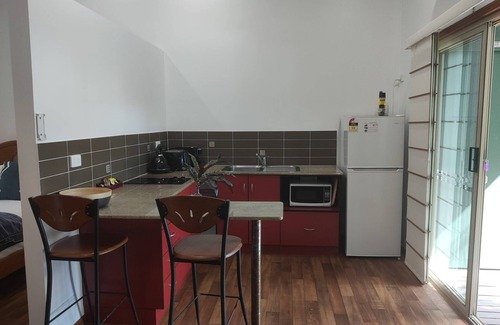 Mission Beach House | Pet Friendly Cassawong Cottages - Perfect for Family Getaways